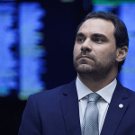 Líder do PSDB na Câmara enviou R$ 7 milhões em