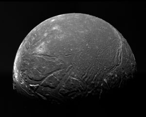 Lua congelada de Urano pode ter abrigado um vasto oceano