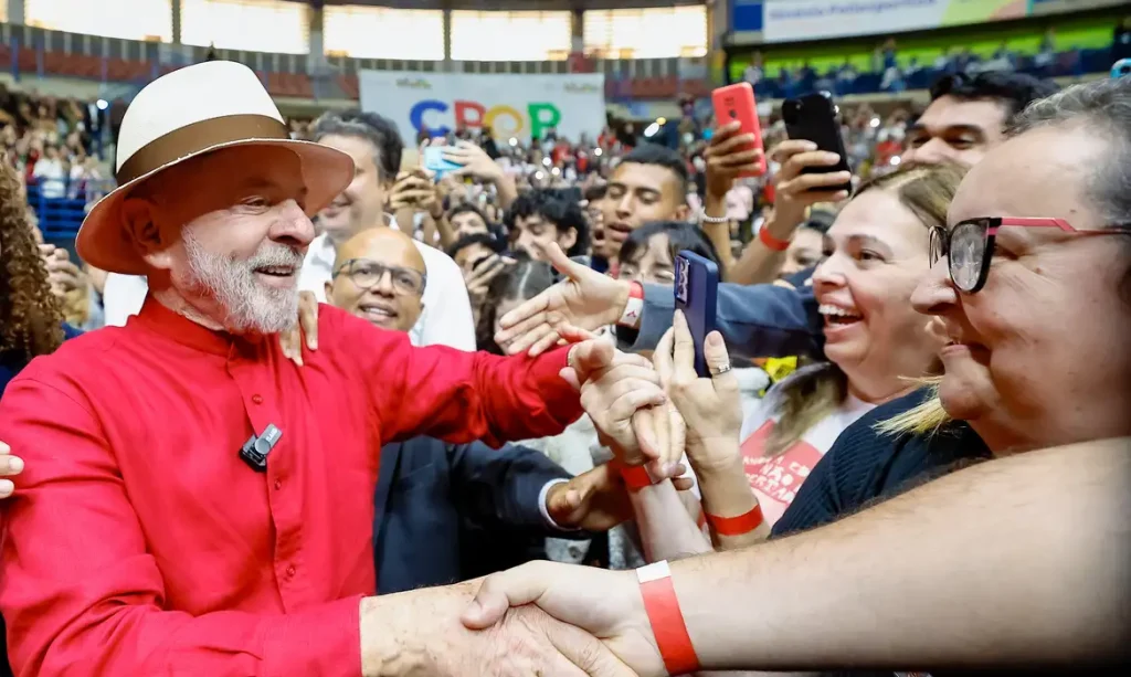 Lula defende união educacional da América Latina para fortalecer independência