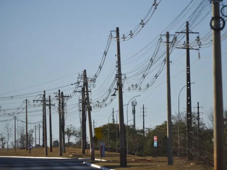 MP contra aumento na conta de energia elétrica; parlamentares votam