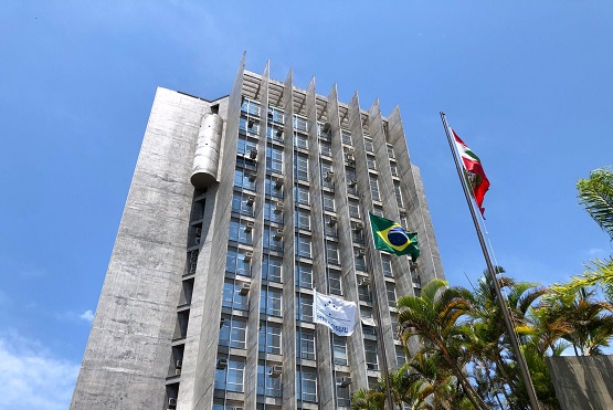 Maiores PIBs de SC entram em batalha judicial por ICMS
