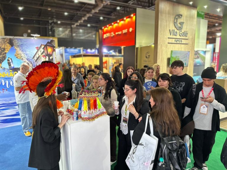 Maranhão encanta argentinos em estreia com estande próprio na FIT