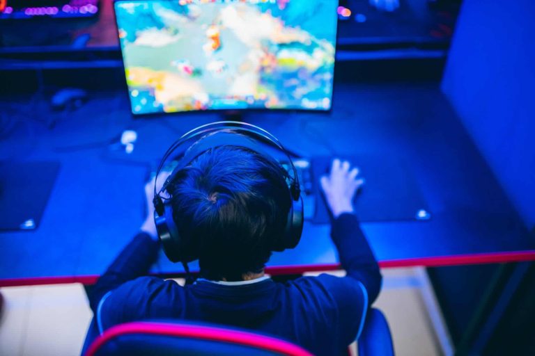 Meninos estão cada vez mais no videogame; devemos nos preocupar?