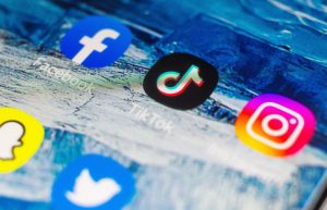 Meta e TikTok teriam violado Lei de Transparência, diz UE