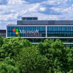 Microsoft registra recorde de gastos em IA: US$ 35 bilhões