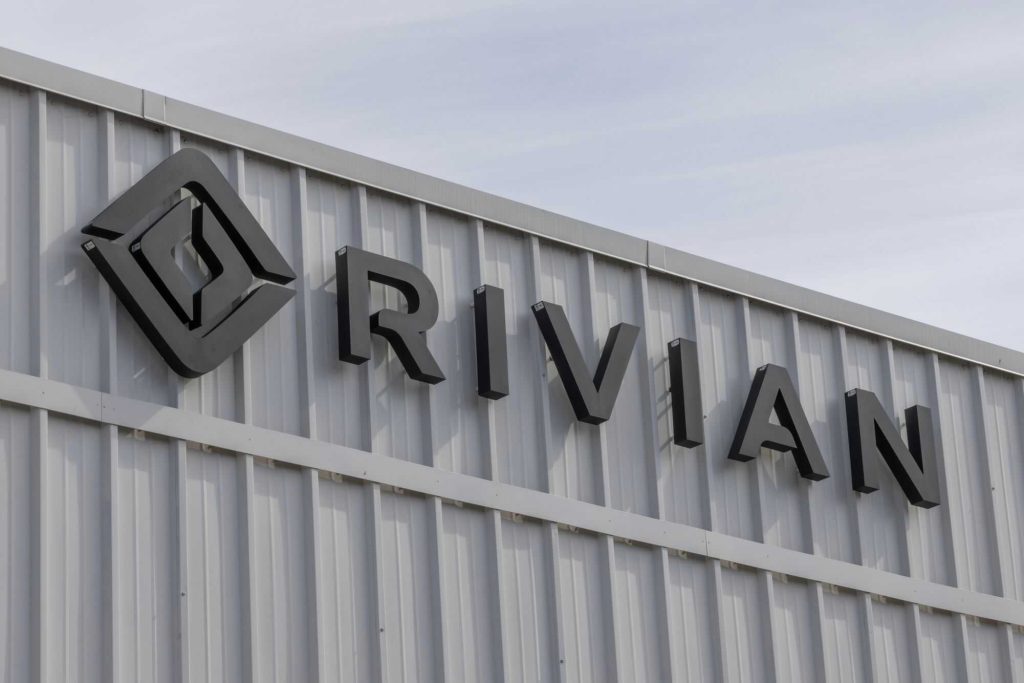 Montadora Rivian nega fraude, mas paga caro para encerrar processo