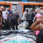 Moradores da Penha encontram mais de 60 corpos na mata