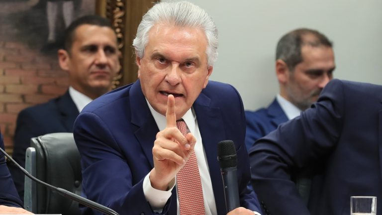 Moraes atende pedido do PT e suspende leis de obras