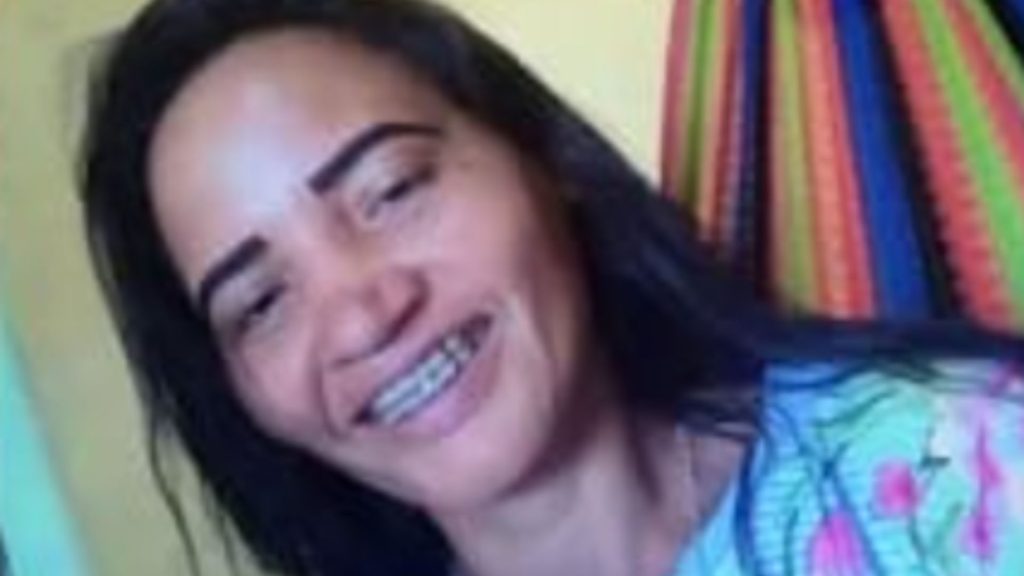 Mulher é morta com quase 10 tiros em Trizidela do