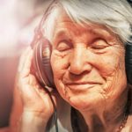 Música pode reduzir risco de demência em até 39%, revela