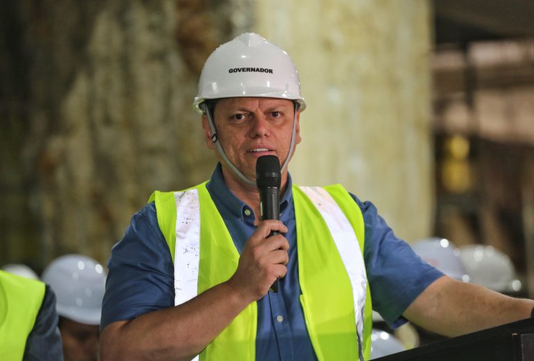 O metrô que promete ligar Guarulhos a São Paulo em