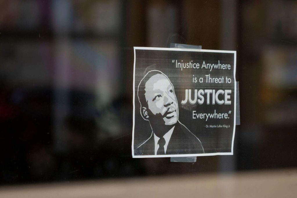 OpenAI suspende deepfakes de Martin Luther King Jr. após pedido