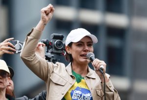 PL Mulher acusa Lindbergh Farias do PT de perseguir Michelle