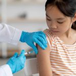 Pandemia abalou confiança nas vacinas infantis, alerta estudo internacional