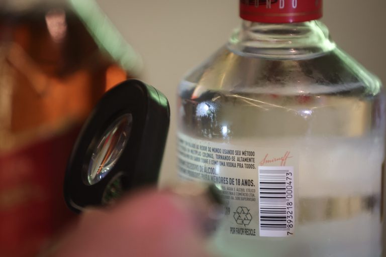 Paraná registra primeiras intoxicações e internações por metanol