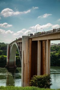 Paraná tem mais pessoas que viajam a trabalho para fora