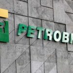 Petrobras reduz gasolina em 4,9% e preço na refinaria cai