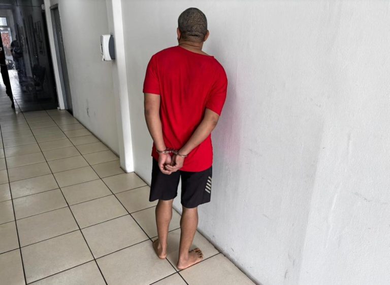 Polícia prende homem suspeito de vender pornografia infantil em São