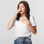 Por que nós espirramos? Entenda esse mecanismo do corpo