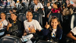 Porto São Luís leva crianças ao cinema