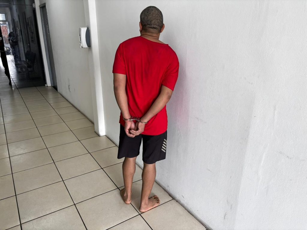 Preso suspeito de vender pornografia em grupos do TelegramCentral de