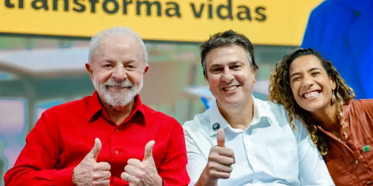 Professor pode pedir Carteira Nacional do Docente a partir de