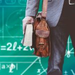 Professores do Rio denunciam escolas que não pagam salários