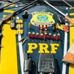 Quatro homens são flagrados com armas e acessórios de caça