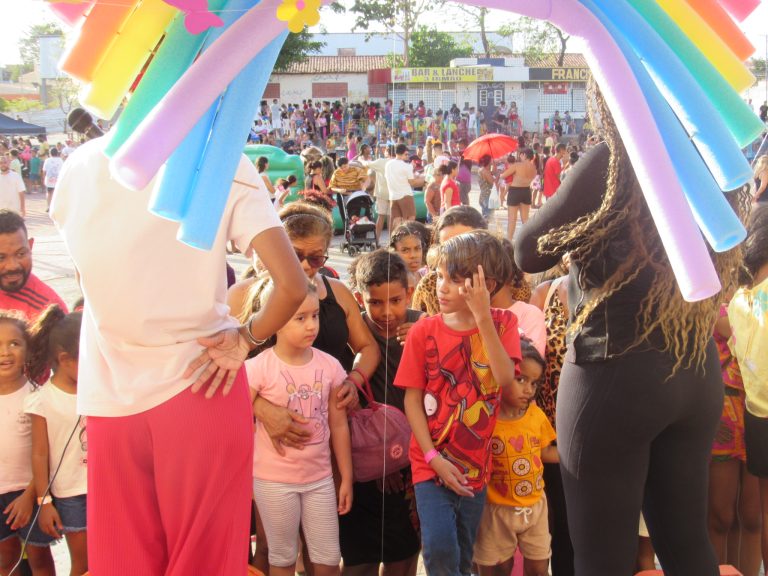 “Quebrada Brincante” transforma ruas do Angelim em palco para Dia