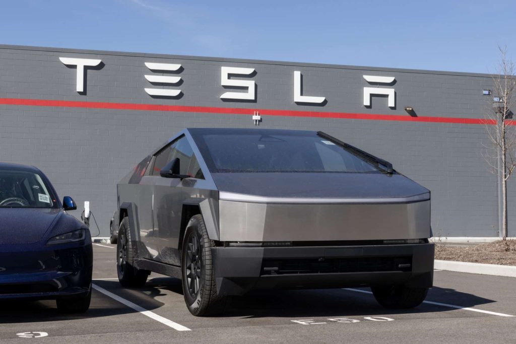 Tesla faz novo recall do Cybertruck após falha na fixação