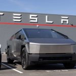 Tesla faz novo recall do Cybertruck após falha na fixação