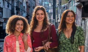 Três Graças: Lígia revela segredo sobre o pai de Joelly