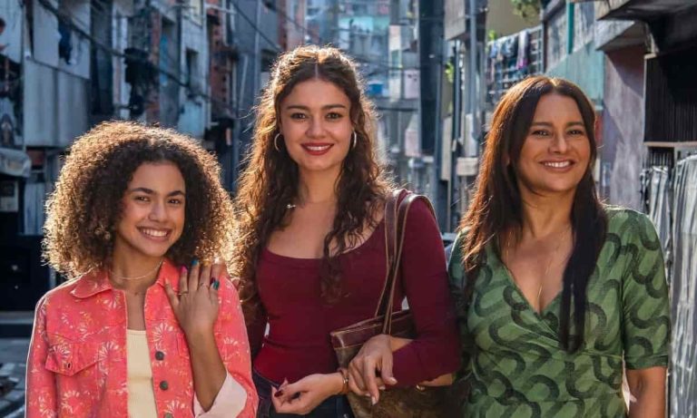 Três Graças: Lígia revela segredo sobre o pai de Joelly