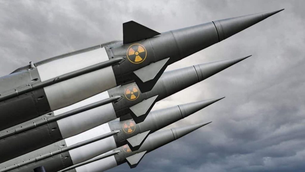 Trump determina retomada de testes com armas nucleares