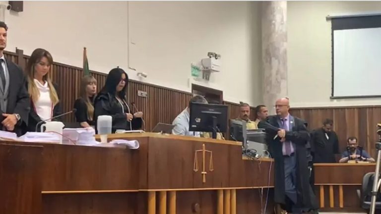 União terá de pagar R$ 100 mil à ex-esposa de