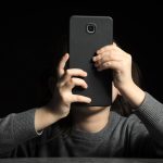 Uso de redes sociais afeta desempenho cognitivo de crianças, alerta