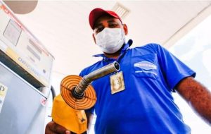 Vereador propõe uso obrigatório de máscaras para frentistas em São