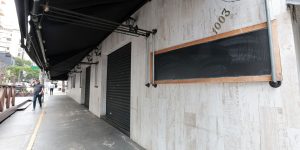 Vigilância Sanitária do DF interdita bebidas em rede de supermercados