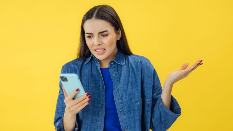 7 sinais de que o uso do celular já está