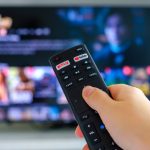 A nova guerra da Netflix: roubar público do YouTube com