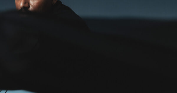 Alex D’Alva dá a conhecer “Livre”, música do novo EP em