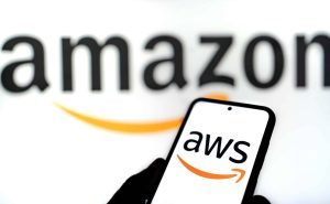 Amazon entra de vez na corrida da IA com contrato