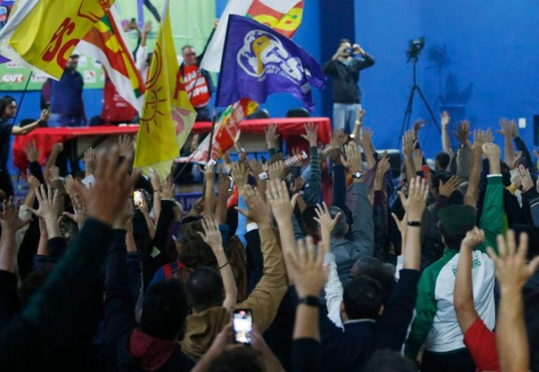 Após dez anos em queda, taxa de sindicalização volta a