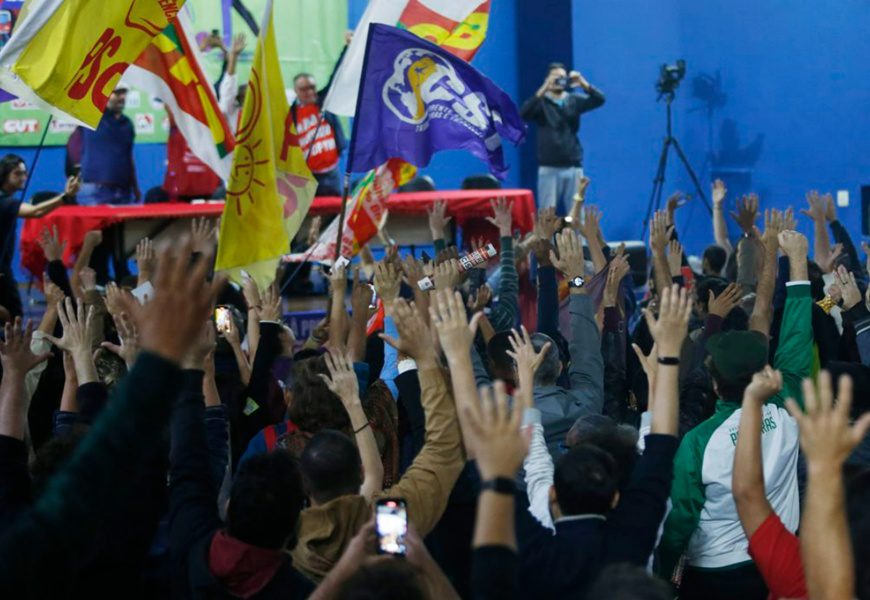 Após dez anos em queda, taxa de sindicalização volta a