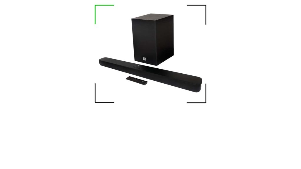Áudio imersivo na sala de casa: soundbar da JBL saindo