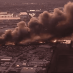 Avião cargueiro da UPS cai em aeroporto dos EUA