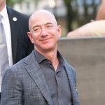 Bezos cria empresa de IA voltada para fabricação de espaçonaves,