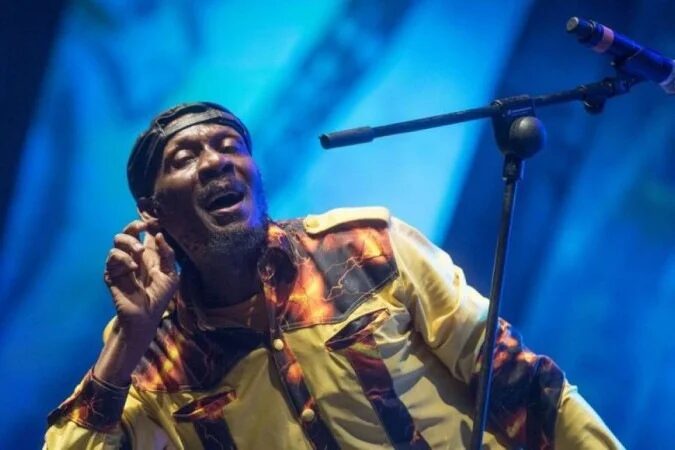 Cantor Jimmy Cliff, ícone do reggae, morre aos 81 anos