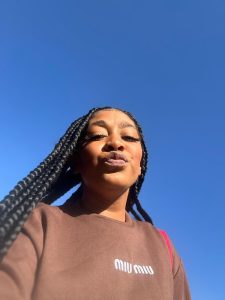 Cantora maranhense lança “Melô de Green” e celebra ancestralidade e