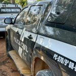 Caseiro é preso por ameaças e posse ilegal de arma